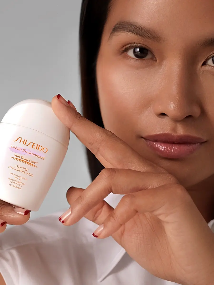 Shiseido Urban Environment Oil-Free Sunscreen SPF 42 | Thumbnail 7 Shiseido Urban Environment Oil-Free Sunscreen SPF 42 | Thumbnail 7