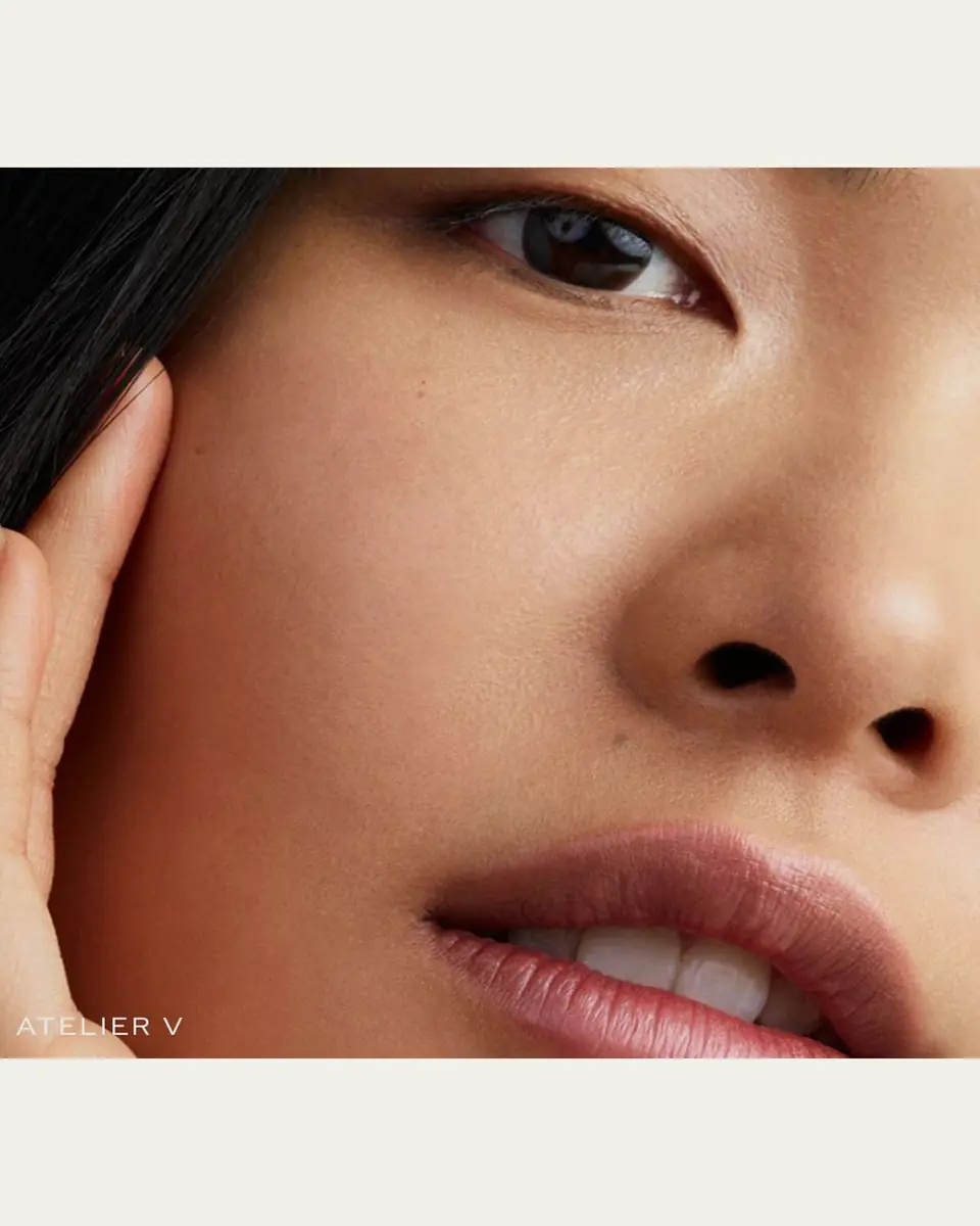Westman Atelier Vital Skin Foundation Stick | Thumbnail 3 Westman Atelier Vital Skin Foundation Stick | Thumbnail 3
