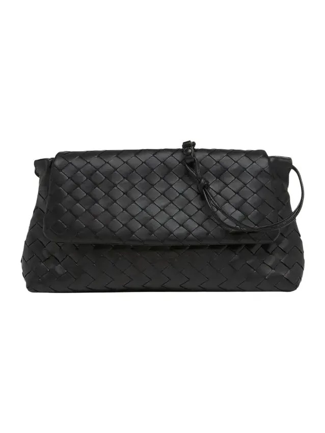 Giorno Leather Drawstring Shoulder Bag