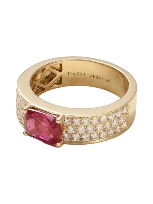 18-karat Gold, Ruby And Diamond Ring - Red 18-karat Gold, Ruby And Diamond Ring - Red