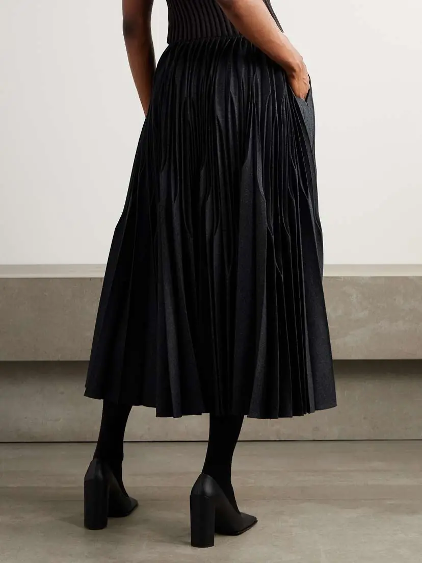 Alaïa Pleated Wool Midi Skirt | Thumbnail 3