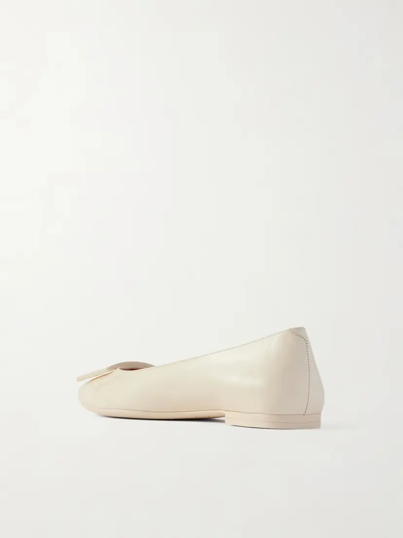 Roger Vivier Gommettine Patent-leather Ballet Flats | Thumbnail 3 Roger Vivier Gommettine Patent-leather Ballet Flats | Thumbnail 3