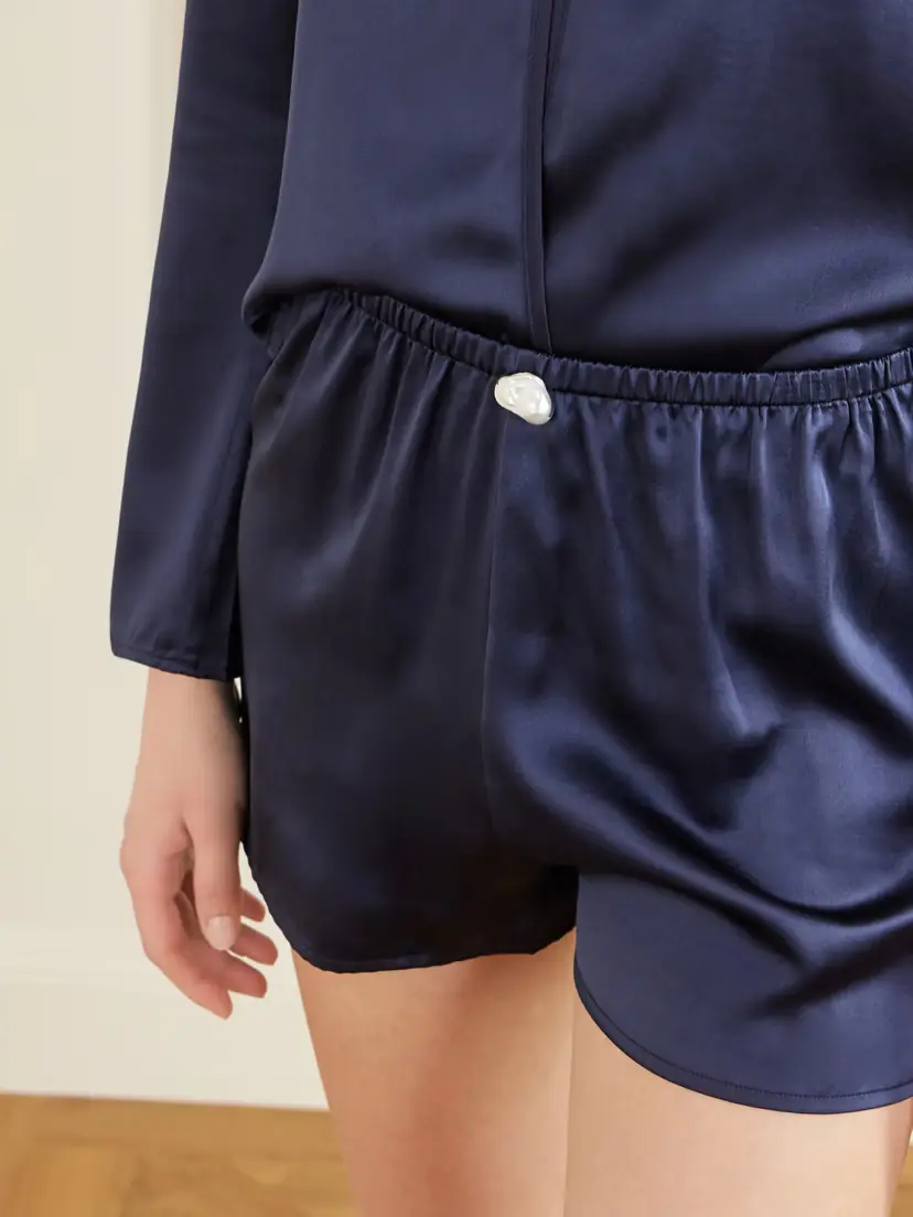 SARA CRISTINA Playa Silk Shorts | Thumbnail 4 SARA CRISTINA Playa Silk Shorts | Thumbnail 4