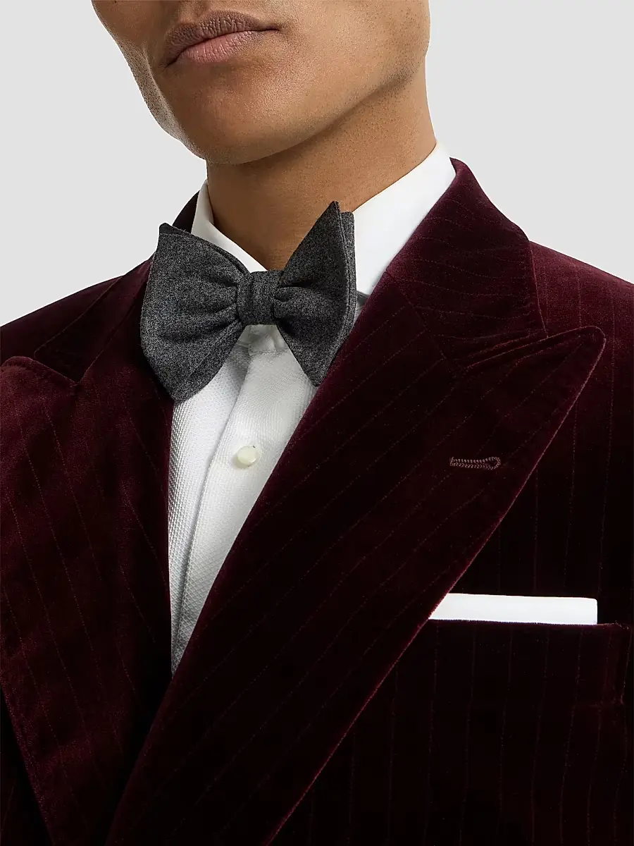 Brunello Cucinelli Men's Cashmere and Silk Lightweight Flannel Bow Tie | Thumbnail 3 Brunello Cucinelli Men's Cashmere and Silk Lightweight Flannel Bow Tie | Thumbnail 3