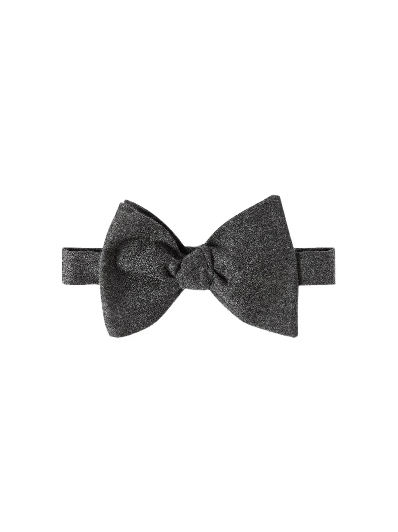 Men's Cashmere and Silk Lightweight Flannel Bow Tie Men's Cashmere and Silk Lightweight Flannel Bow Tie