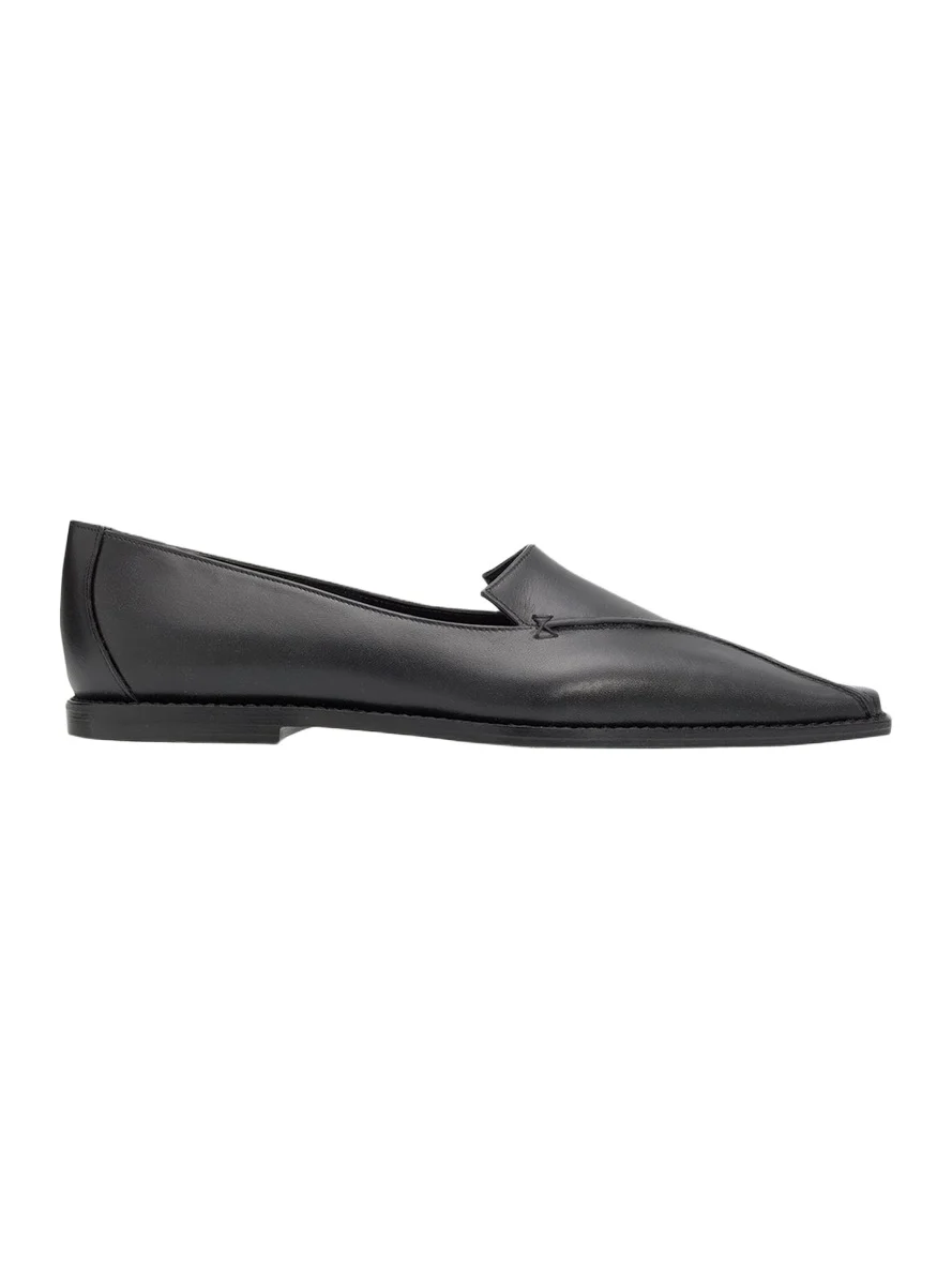 Manolo Blahnik Cleofelo Leather Flats