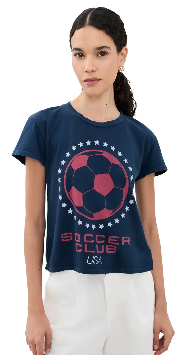 Original Retro Brand occer Club UA Fitted Tee VMN | Image 1 Original Retro Brand occer Club UA Fitted Tee VMN | Image 1