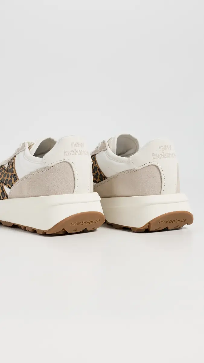 New Balance 370 Sneakers | Thumbnail 4