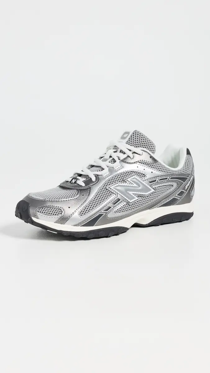 New Balance 204L Sneakers | Thumbnail 2 New Balance 204L Sneakers | Thumbnail 2