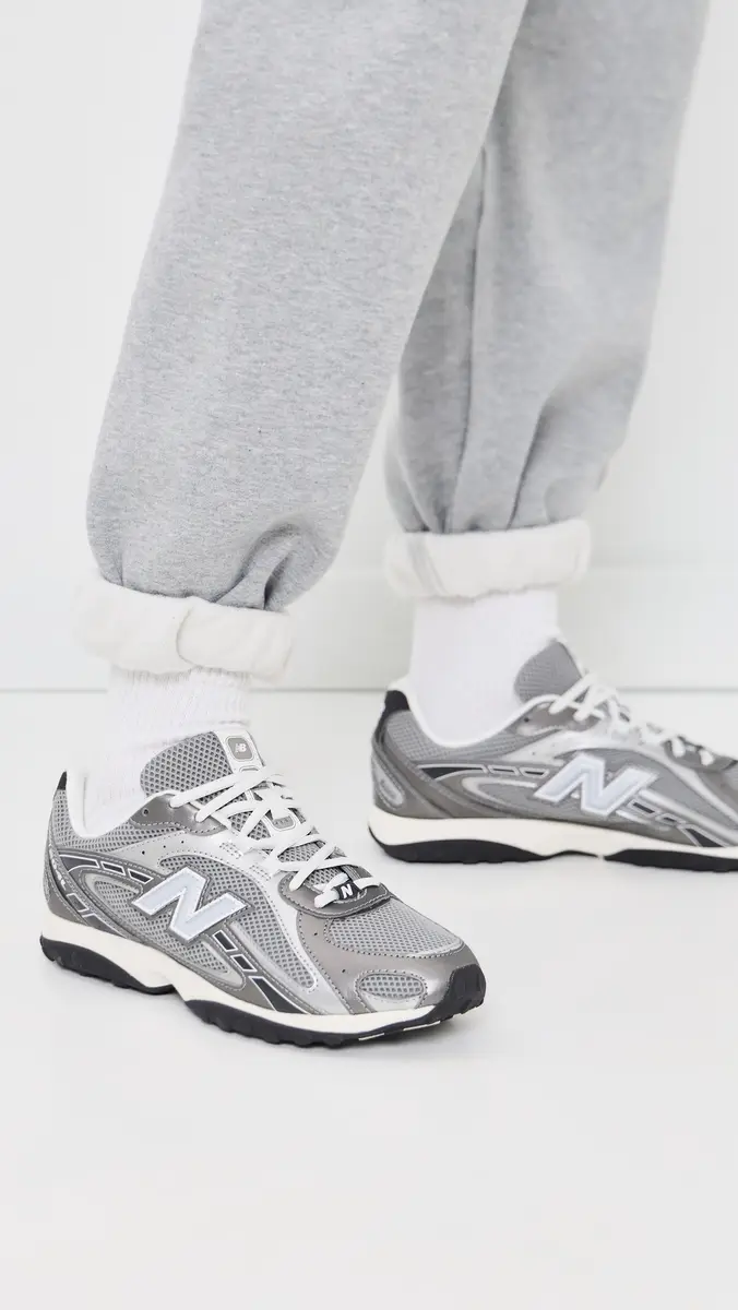 New Balance 204L Sneakers | Thumbnail 3 New Balance 204L Sneakers | Thumbnail 3