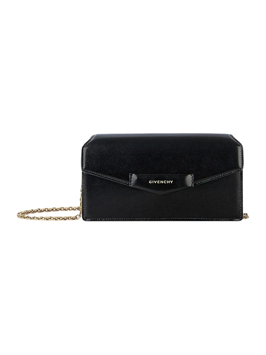 Women's Antigona Wallet with Chain in Box Leather - Black Women's Antigona Wallet with Chain in Box Leather - Black