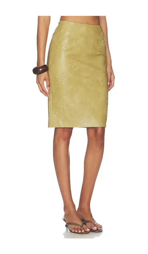 Markgong Dust Faux Leather Floral Imprinted Pencil Skirt | Thumbnail 2