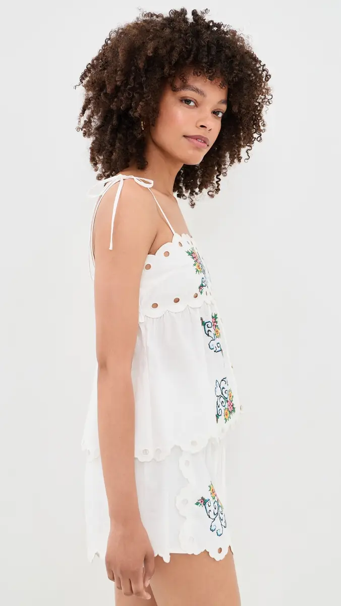 Moon River Scallop Floral Embroidered Top | Thumbnail 4