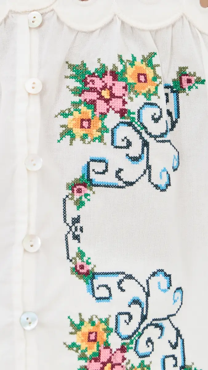 Moon River Scallop Floral Embroidered Top | Thumbnail 6