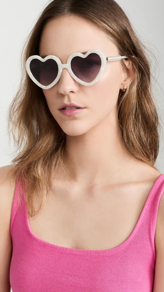 Lele Sadoughi Sweetheart Sunglasses Mother Of Pearl 100 One Size | Thumbnail 3 Lele Sadoughi Sweetheart Sunglasses Mother Of Pearl 100 One Size | Thumbnail 3