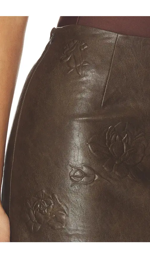 Markgong Faux Leather Floral Imprinted Mini Skirt | Thumbnail 6 Markgong Faux Leather Floral Imprinted Mini Skirt | Thumbnail 6
