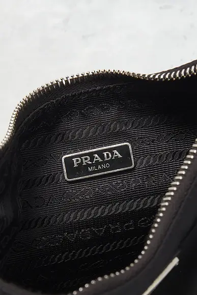 Prada Re-Edition 2005 Re-Nylon Shoulder Bag | Thumbnail 6 Prada Re-Edition 2005 Re-Nylon Shoulder Bag | Thumbnail 6
