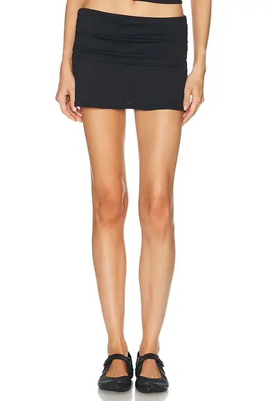 NikeSKIMS Airy Fow Skort | Image 1 NikeSKIMS Airy Fow Skort | Image 1
