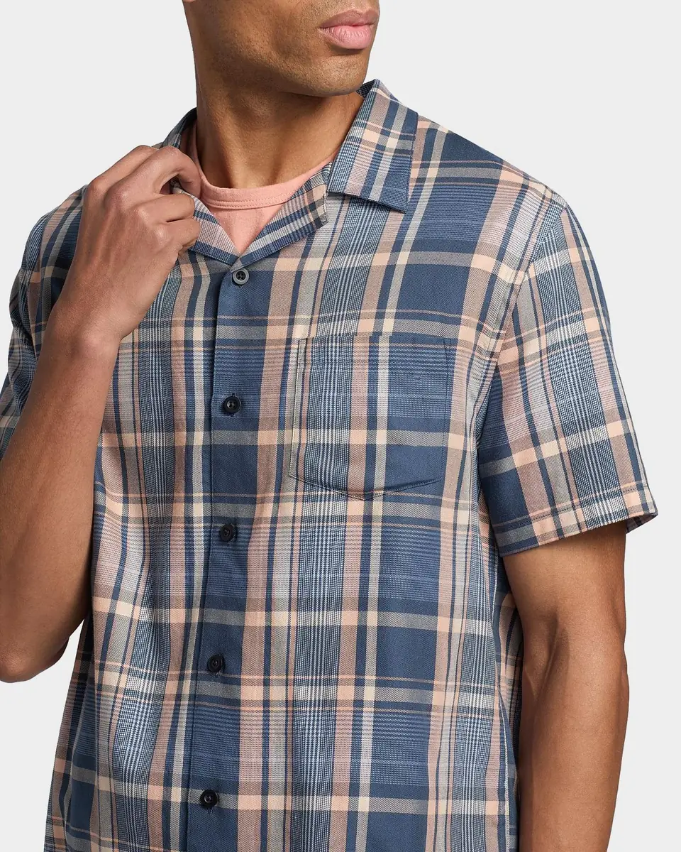 Vince Men's Prine Plaid Short-Sleeve Shirt | Thumbnail 4 Vince Men's Prine Plaid Short-Sleeve Shirt | Thumbnail 4