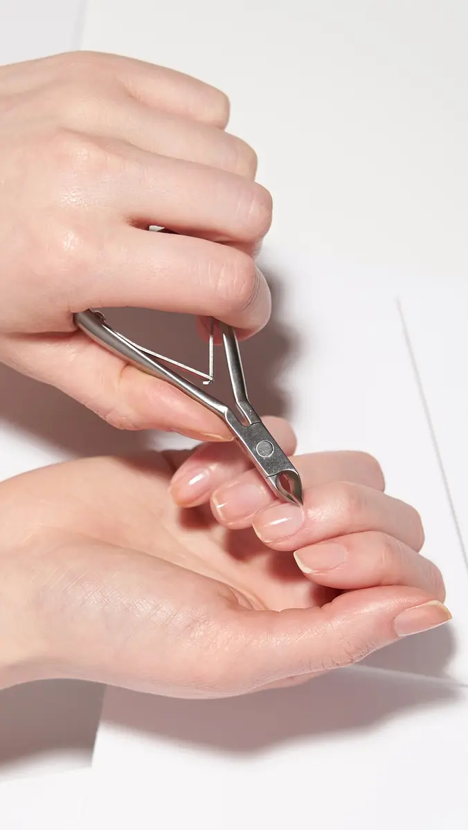 Tweezerman Rockhard Cuticle Nipper No Color | Thumbnail 3