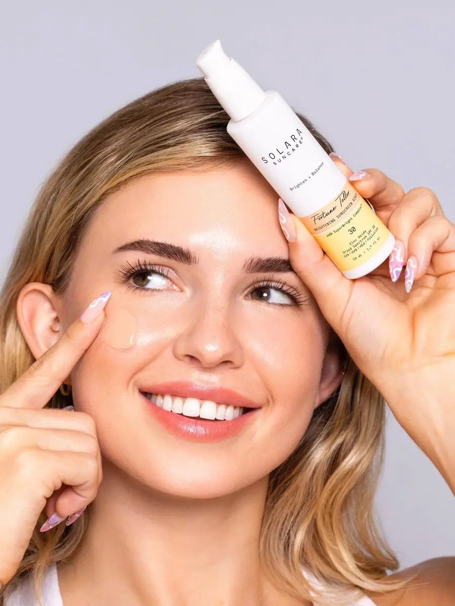 Solara Suncare Women's Luxe Fortune Teller Brightening Sunscreen Serum | Thumbnail 3