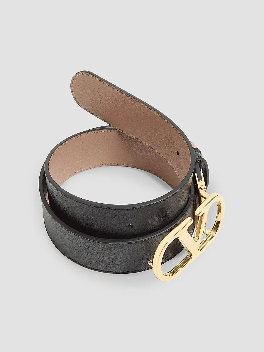 Valentino Women's Reversible VLogo Signature Belt in Glossy Calfskin - Black Beige | Thumbnail 2 Valentino Women's Reversible VLogo Signature Belt in Glossy Calfskin - Black Beige | Thumbnail 2
