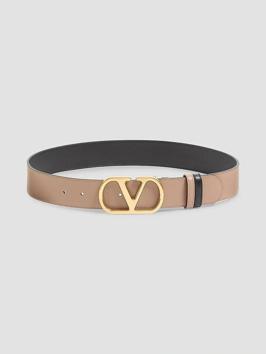 Valentino Women's Reversible VLogo Signature Belt in Glossy Calfskin - Black Beige | Thumbnail 4 Valentino Women's Reversible VLogo Signature Belt in Glossy Calfskin - Black Beige | Thumbnail 4