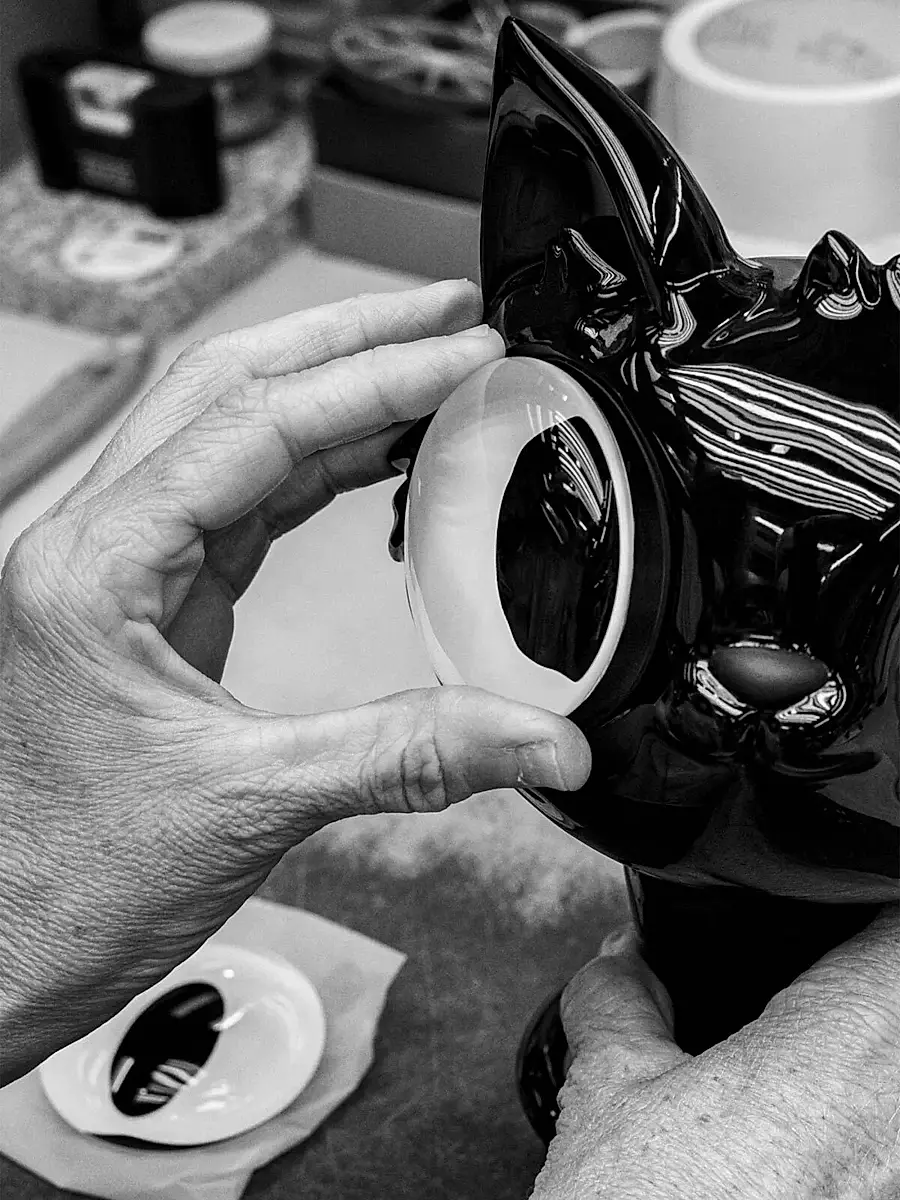Lladro Little Devil Cat Porcelain Sculpture | Thumbnail 9 Lladro Little Devil Cat Porcelain Sculpture | Thumbnail 9