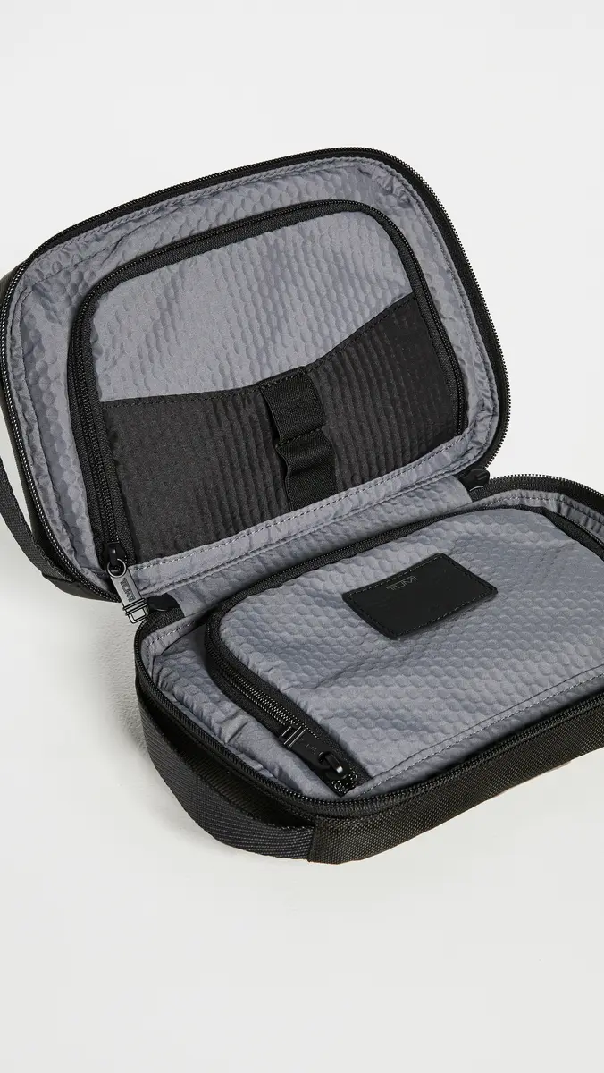 TUMI Response Travel Kit Black One Size | Thumbnail 5 TUMI Response Travel Kit Black One Size | Thumbnail 5