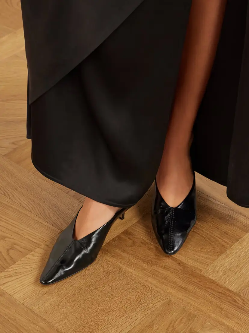 Bottega Veneta Vesta Leather Mules | Thumbnail 2 Bottega Veneta Vesta Leather Mules | Thumbnail 2