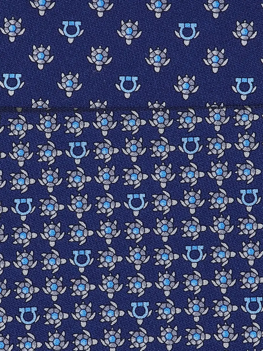 Ferragamo Men's Turtles Print Silk Tie | Thumbnail 4
