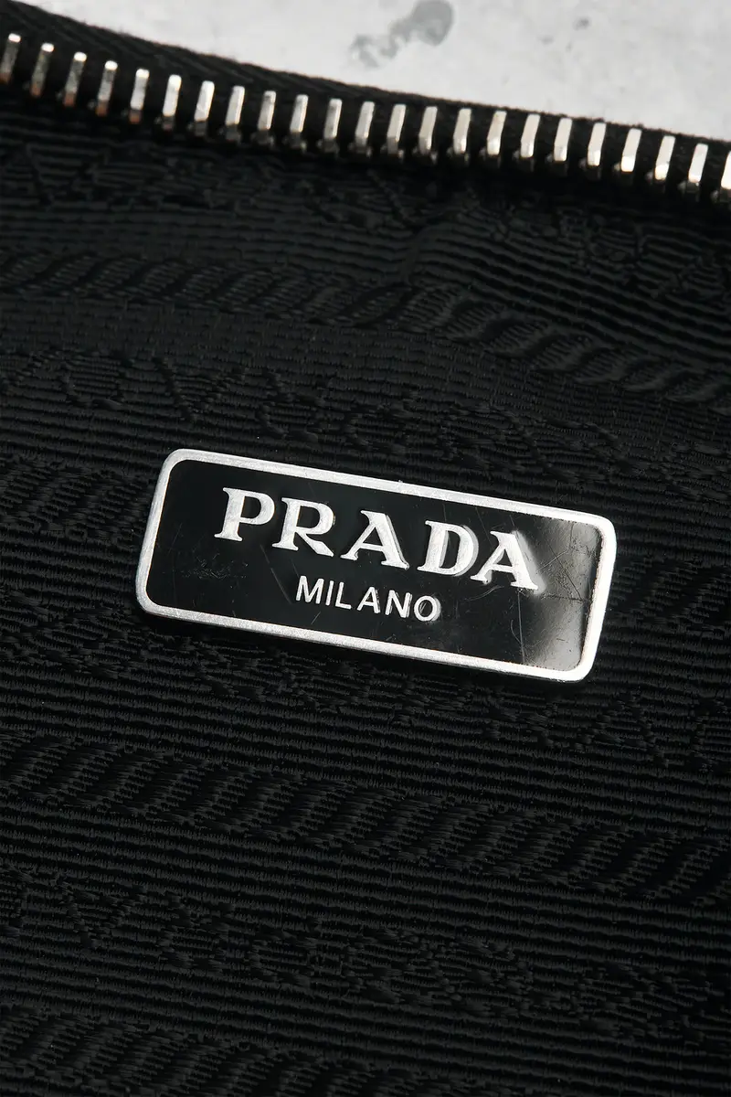 prada Prada Re-Edition 2005 Re-Nylon Shoulder Bag | Thumbnail 6 prada Prada Re-Edition 2005 Re-Nylon Shoulder Bag | Thumbnail 6