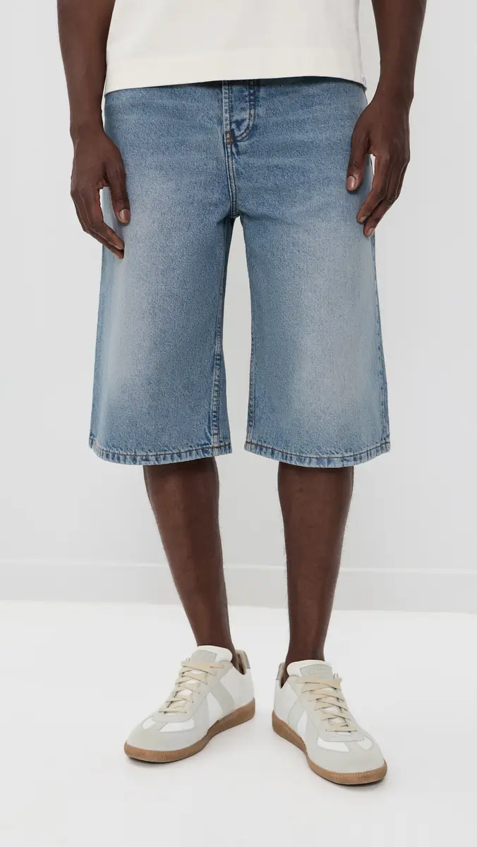 AMI Large Fit Bermuda Shorts 14 | Thumbnail 2 AMI Large Fit Bermuda Shorts 14 | Thumbnail 2