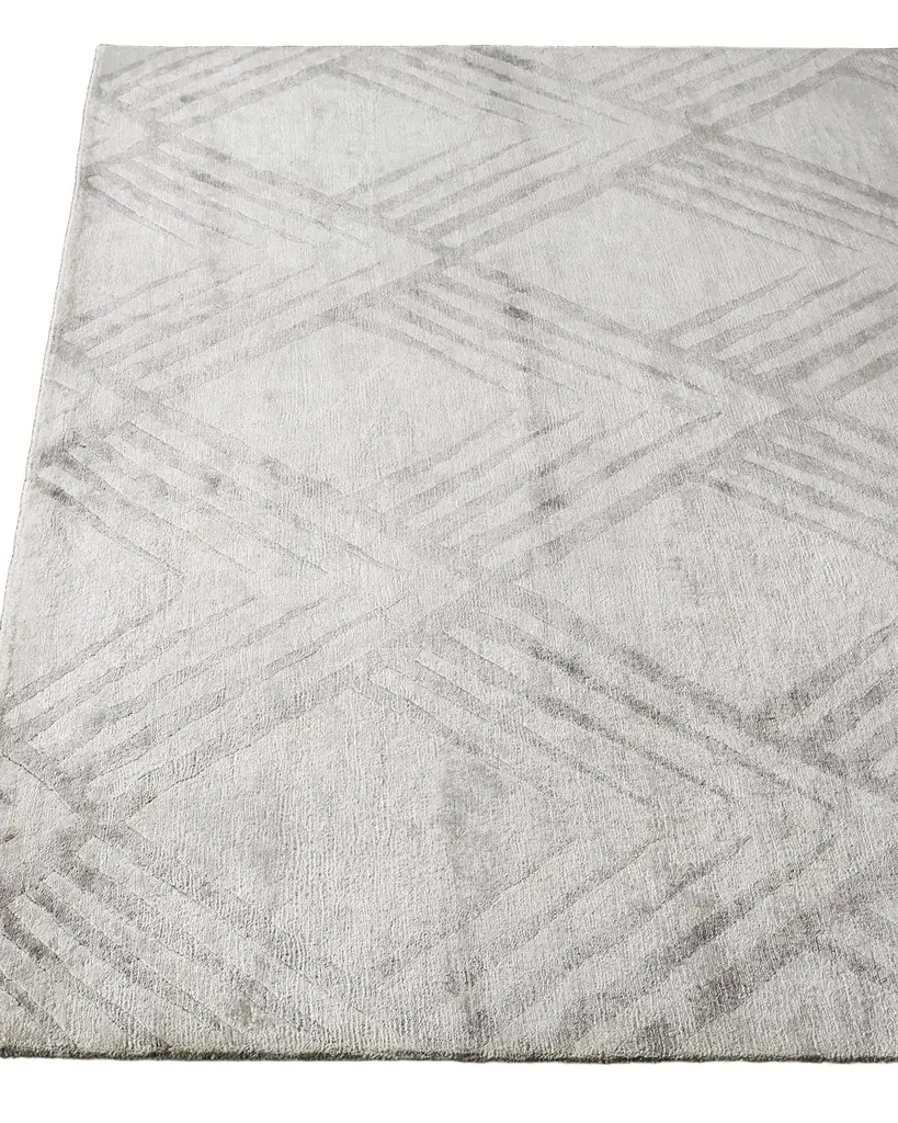Safavieh Rigmore Hand-Knotted Rug
