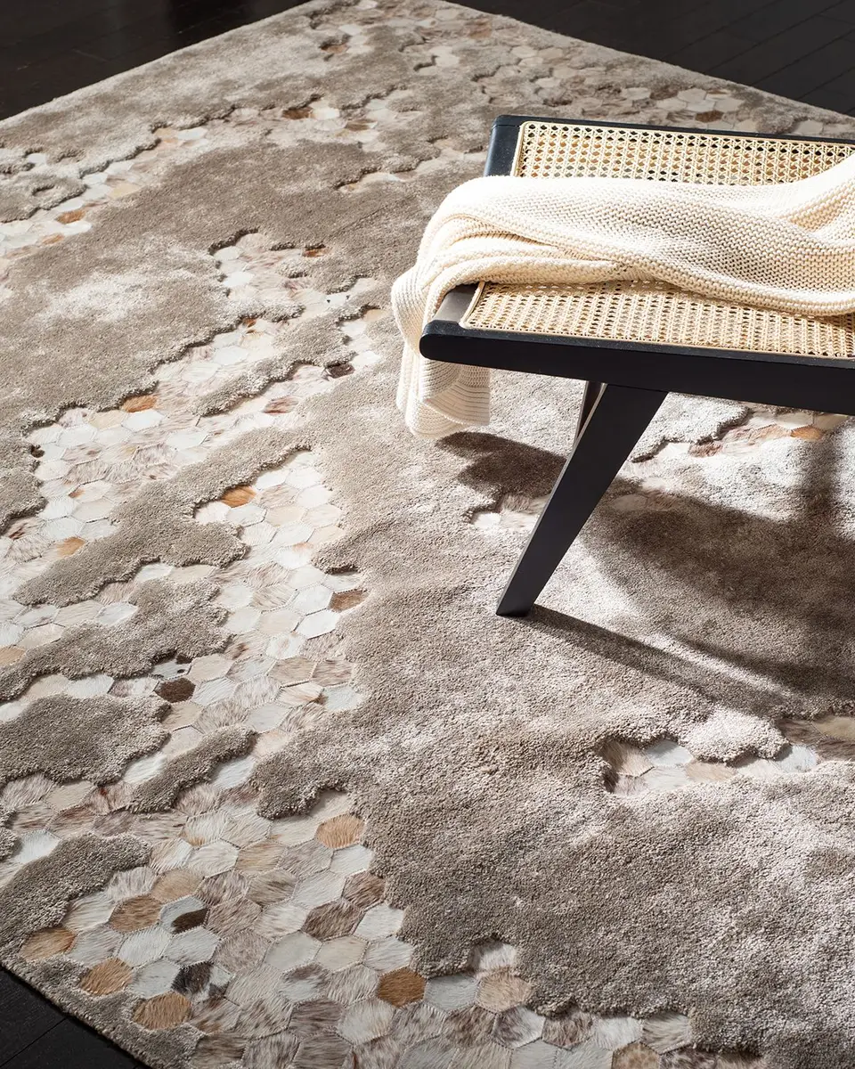 Safavieh Derek Hand-Tufted Rug | Thumbnail 2