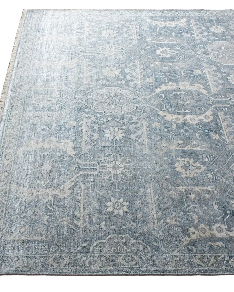 Safavieh Fanwsley Hand-Knotted Rug