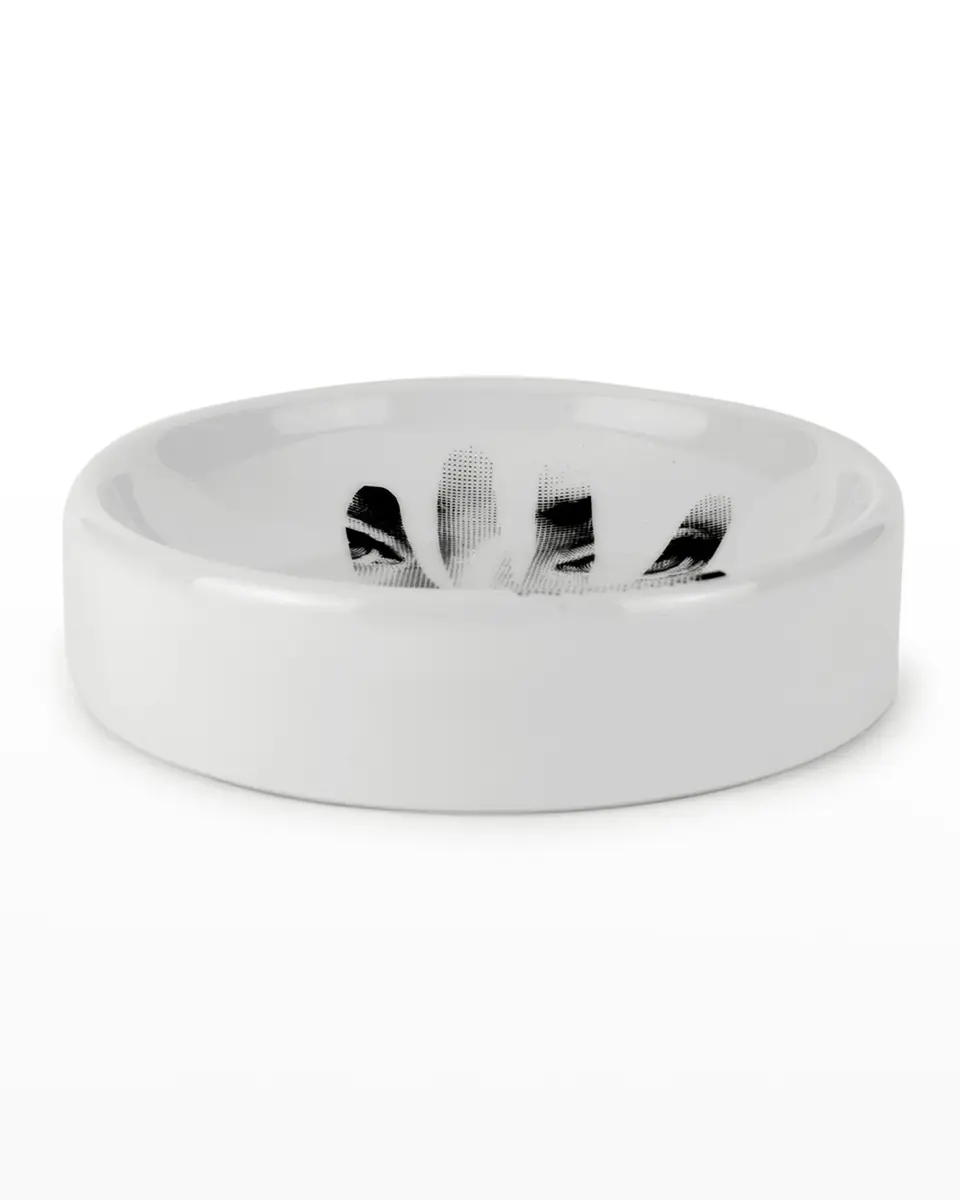 FORNASETTI Tema E Variazioni N15 Face in Hand Round Ashtray | Thumbnail 2