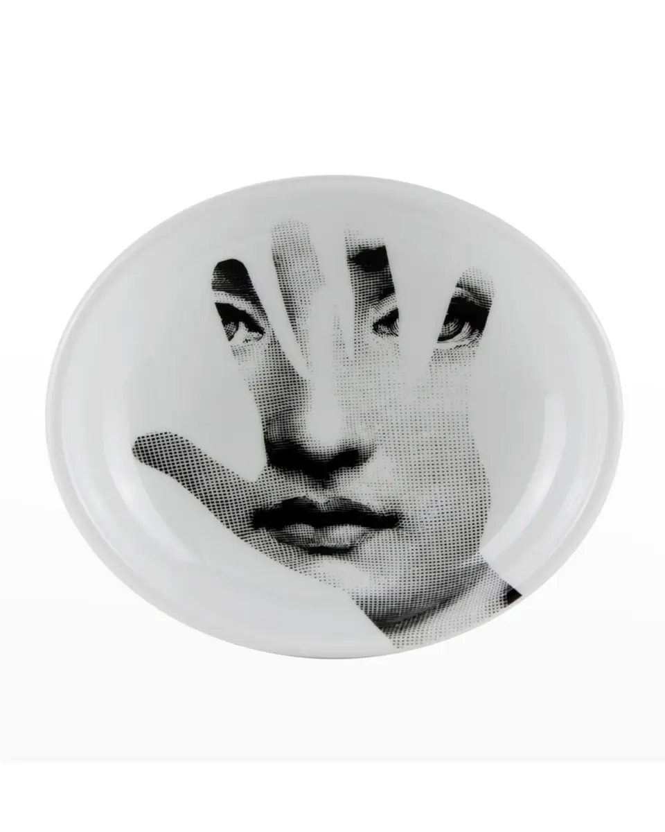 FORNASETTI Tema E Variazioni N15 Face in Hand Round Ashtray | Thumbnail 3