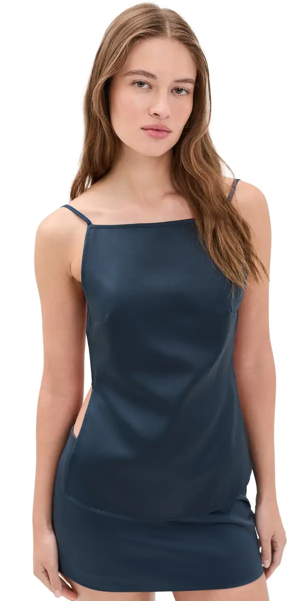 LIONESS Camille Backless Top idnight Navy | Image 1 LIONESS Camille Backless Top idnight Navy | Image 1