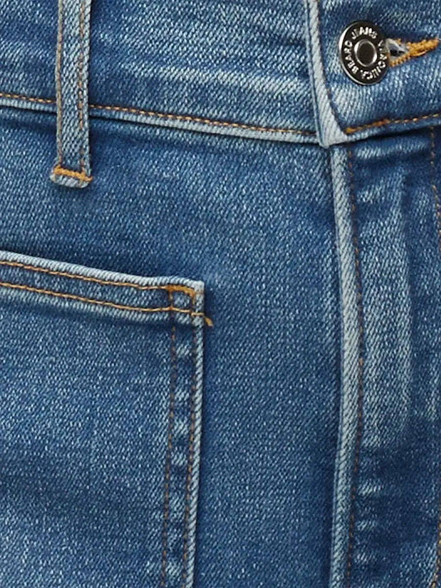 Veronica Beard Women's Beverly Skinny Flare Patch Pocket Jeans | Thumbnail 6 Veronica Beard Women's Beverly Skinny Flare Patch Pocket Jeans | Thumbnail 6