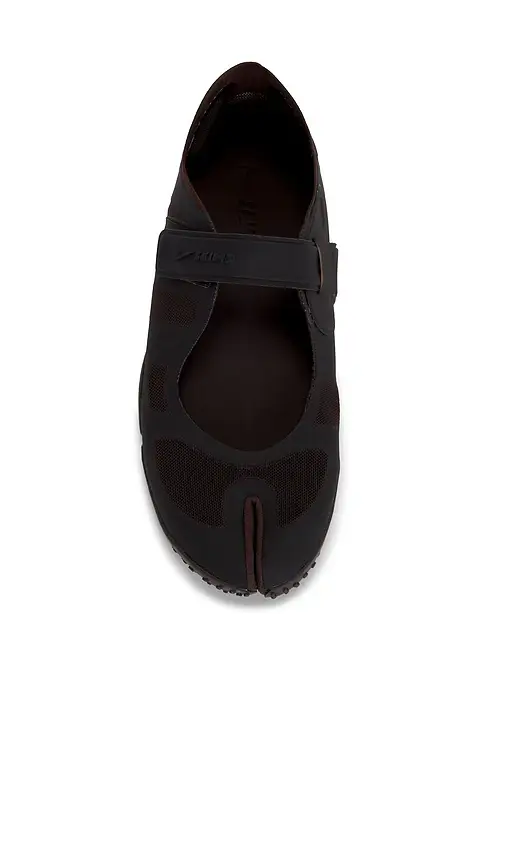 NikeSKIMS Rift Mesh Sneaker | Thumbnail 4 NikeSKIMS Rift Mesh Sneaker | Thumbnail 4