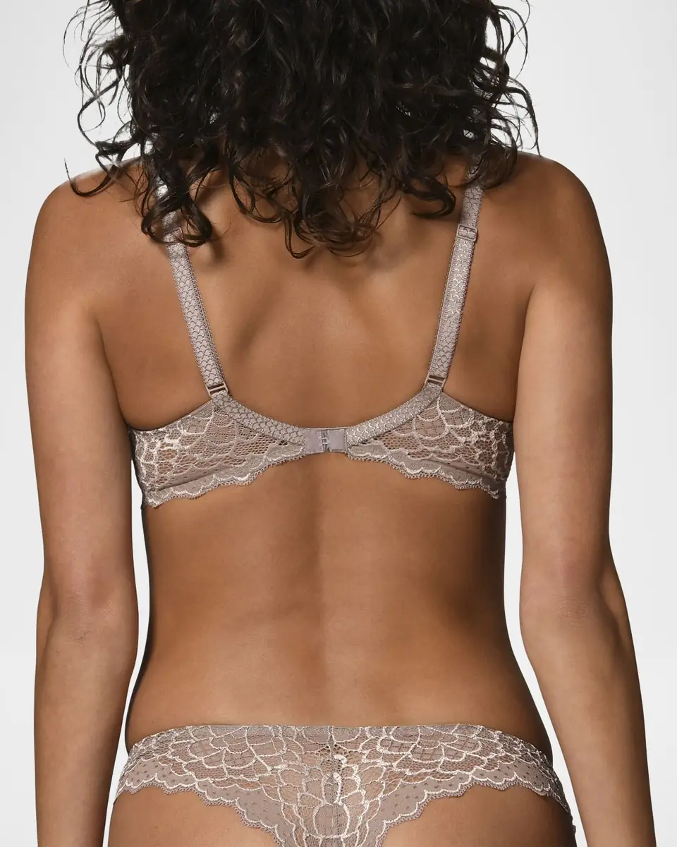 Simone Pérèle Caresse 3D Plunge Spacer Bra | Thumbnail 2 Simone Pérèle Caresse 3D Plunge Spacer Bra | Thumbnail 2
