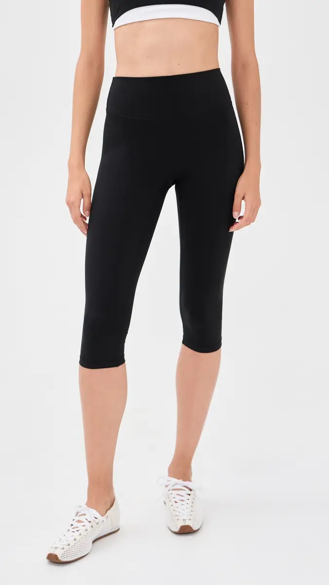 FORM x Olivia Jade Capri Leggings Black | Thumbnail 2 FORM x Olivia Jade Capri Leggings Black | Thumbnail 2