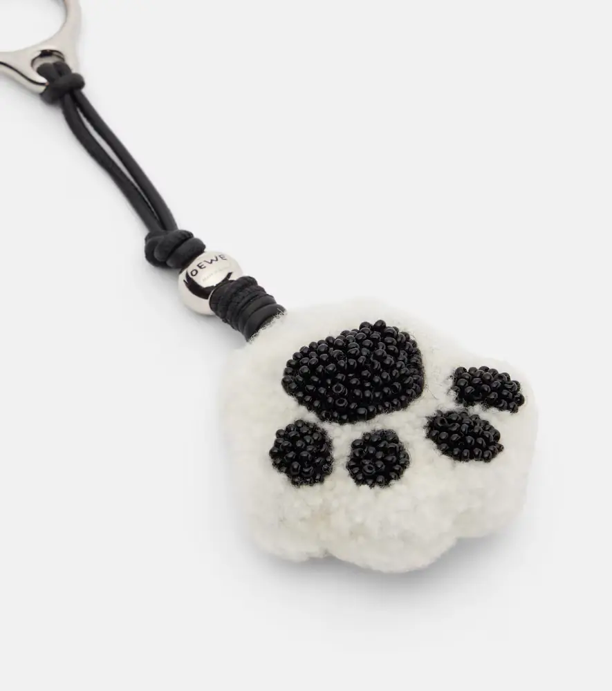 Loewe Paw shearling and leather bag charm | Thumbnail 2