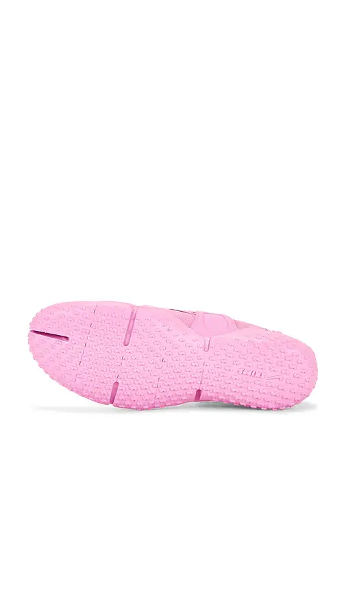 NikeSKIMS Rift Mesh Sneaker | Thumbnail 6
