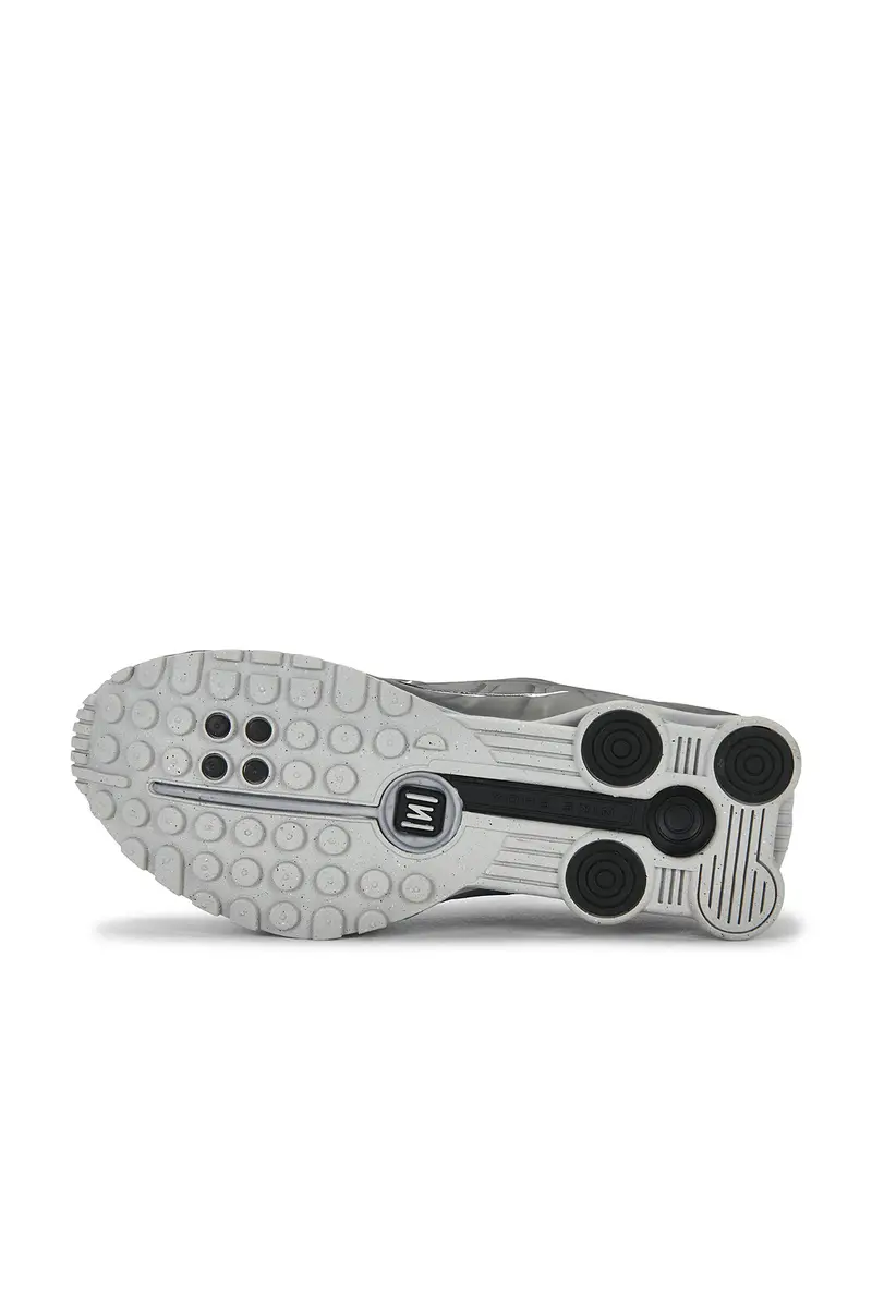 Nike Shox R4 Sneaker | Thumbnail 8 Nike Shox R4 Sneaker | Thumbnail 8