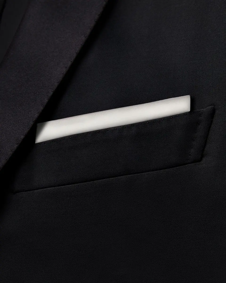Brioni Men's Hand-Rolled Silk Pocket Square | Thumbnail 3