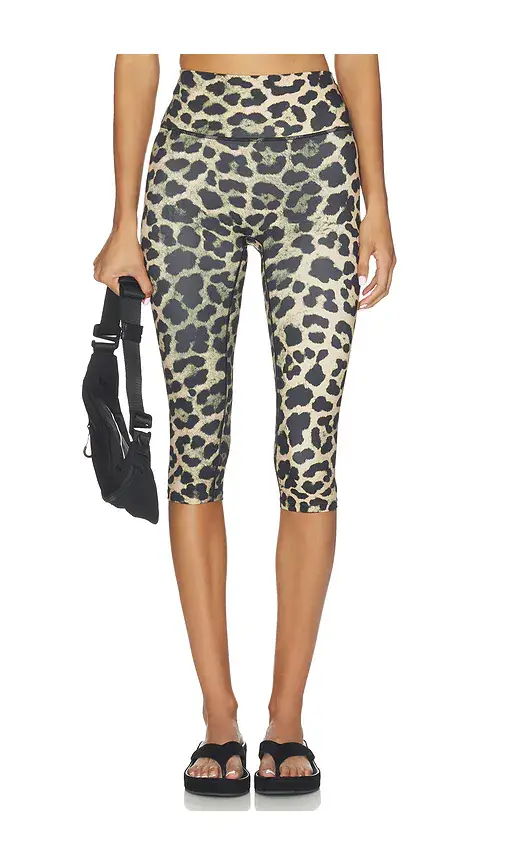 Signature Capri Legging
