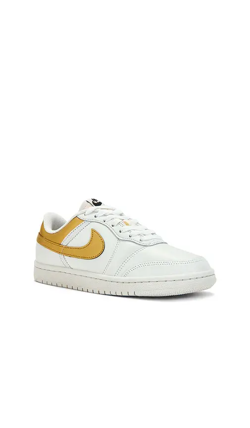 Jordan Air Jordan Skyline Low LE Sneaker | Thumbnail 2