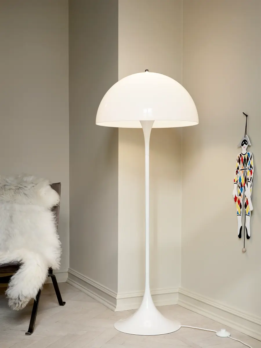 Louis Poulsen Panthella Floor Lamp | Thumbnail 5 Louis Poulsen Panthella Floor Lamp | Thumbnail 5